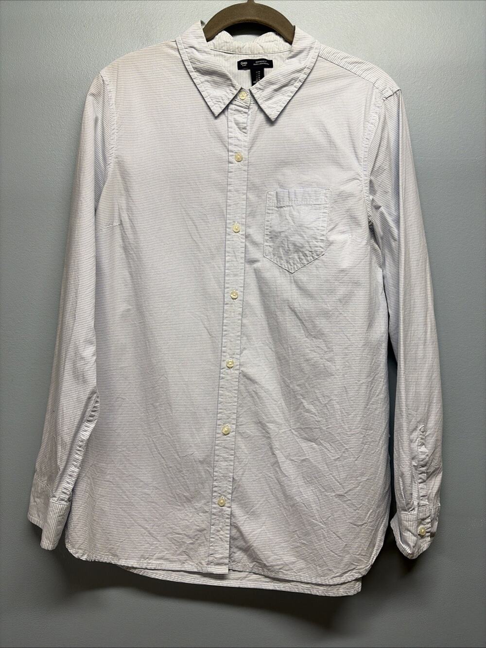 Gap Boyfriend Fit - Sz Medium Blue/White Striped Long Sleeve Button-Up/Pocket